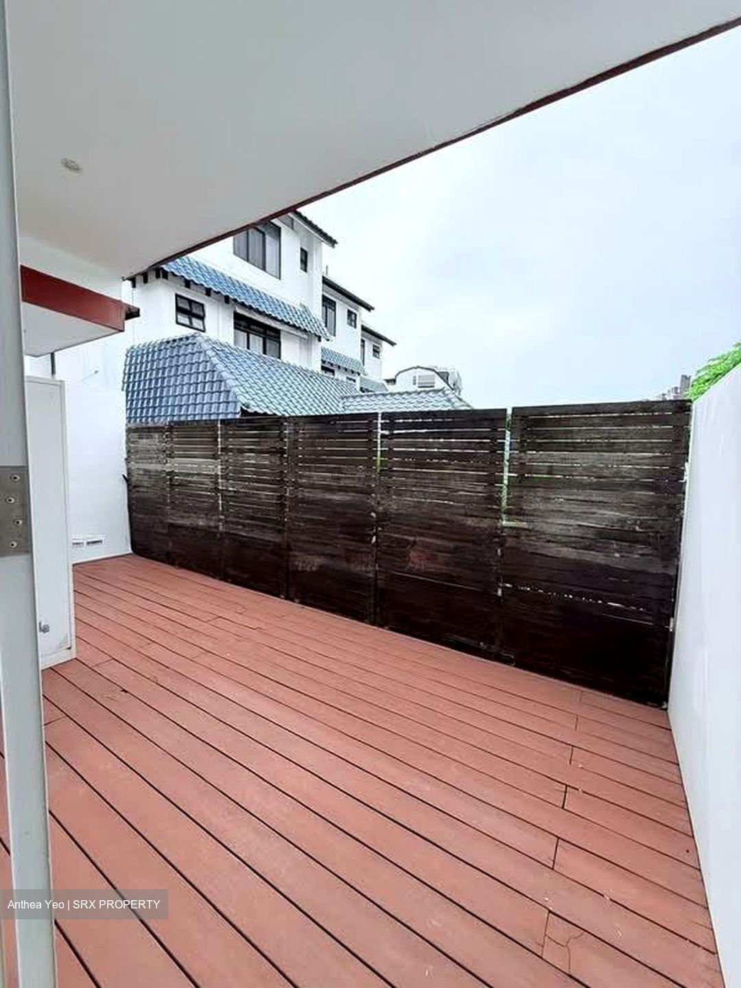Bartley Rise Estate (D19), Terrace #566607371